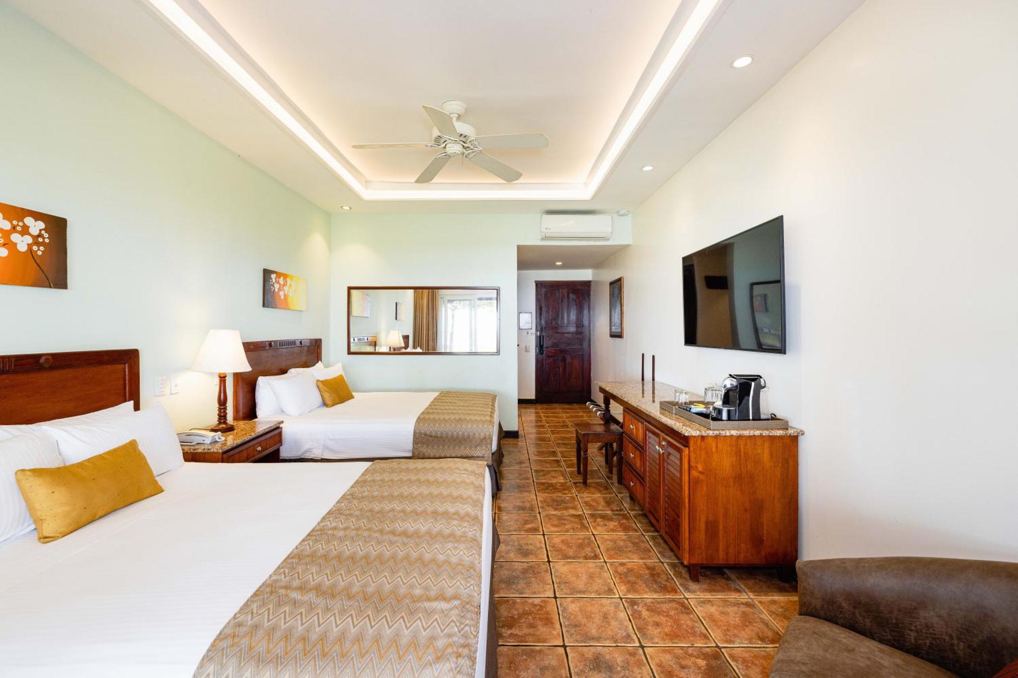Hotel Tamarindo Diria Beach Resort Номер фото